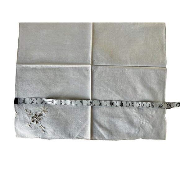 8 Pale Pink Embroidered Cotton Napkins Cutwork Scalloped Edges 15.25x15.25 - Picture 10 of 14